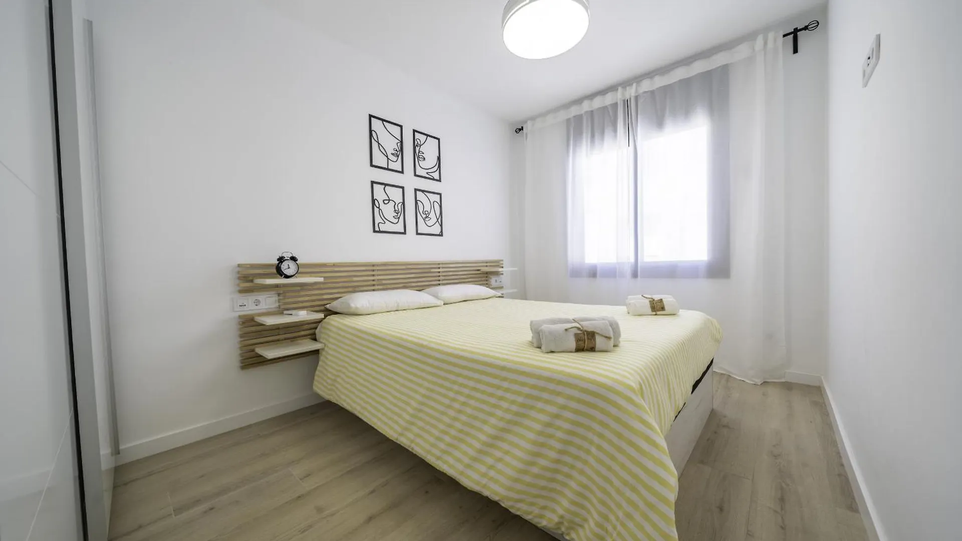 Apartment Homeholidaysrentals Kala - Costa Barcelona Pineda de Mar