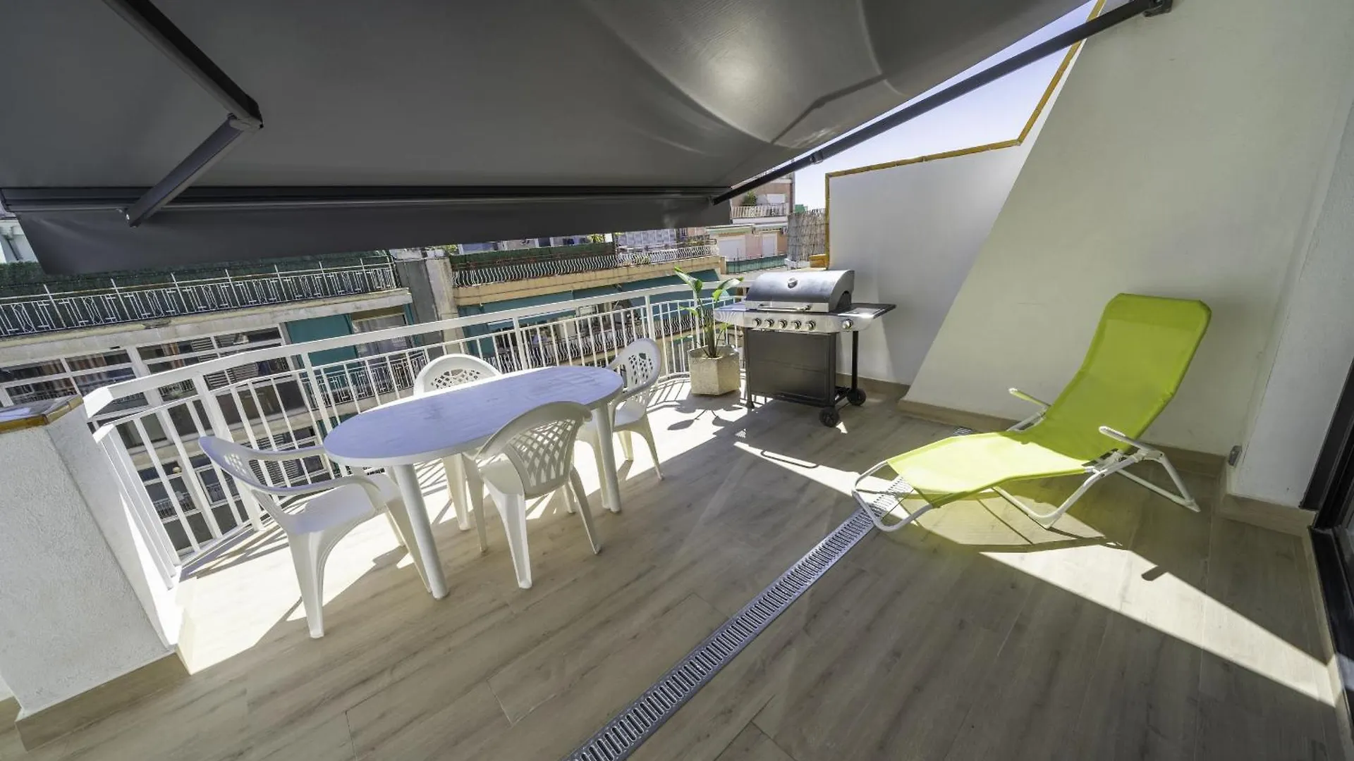 Homeholidaysrentals Kala - Costa Barcelona Pineda de Mar Apartment