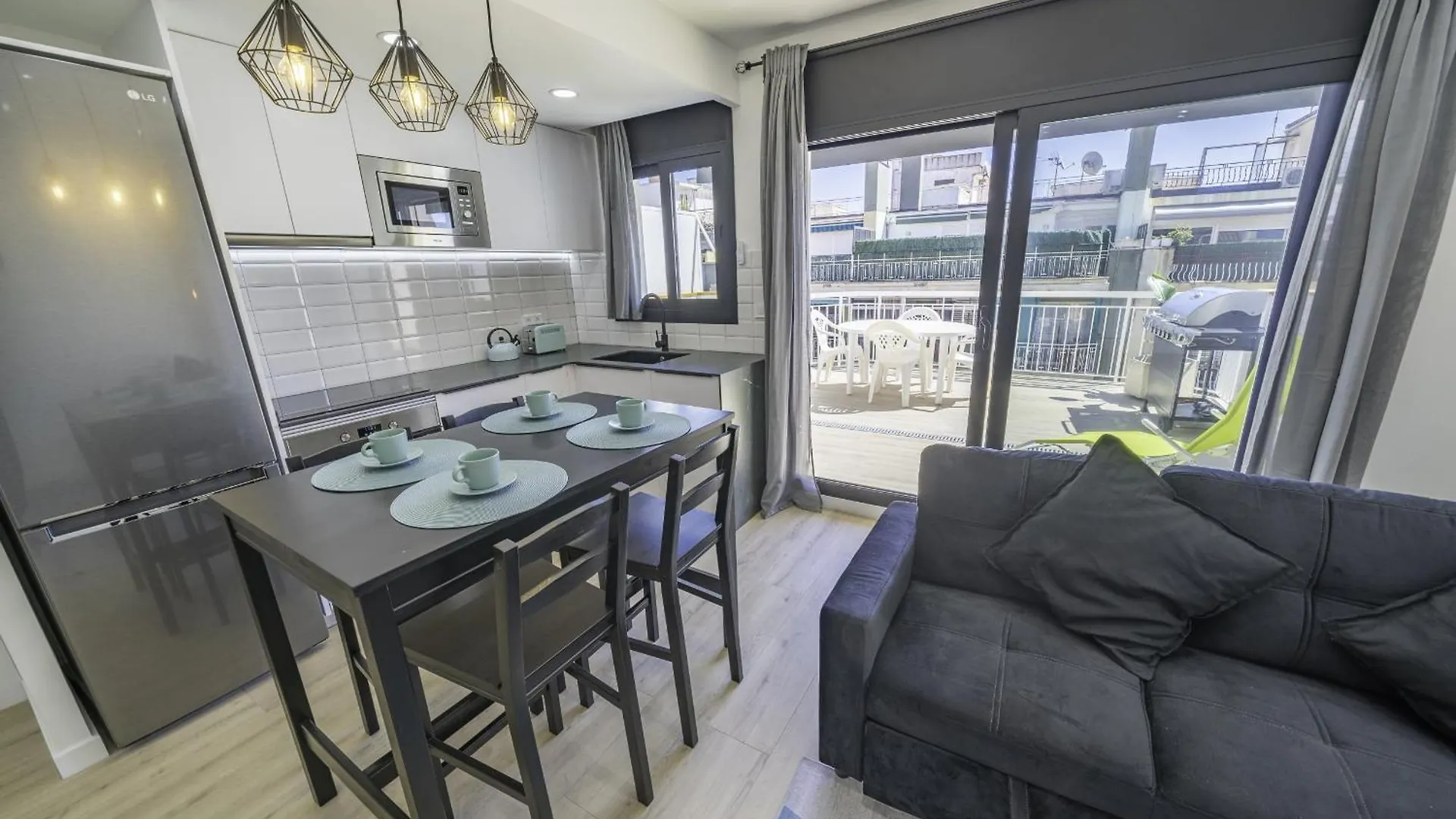 Homeholidaysrentals Kala - Costa Barcelona Pineda de Mar