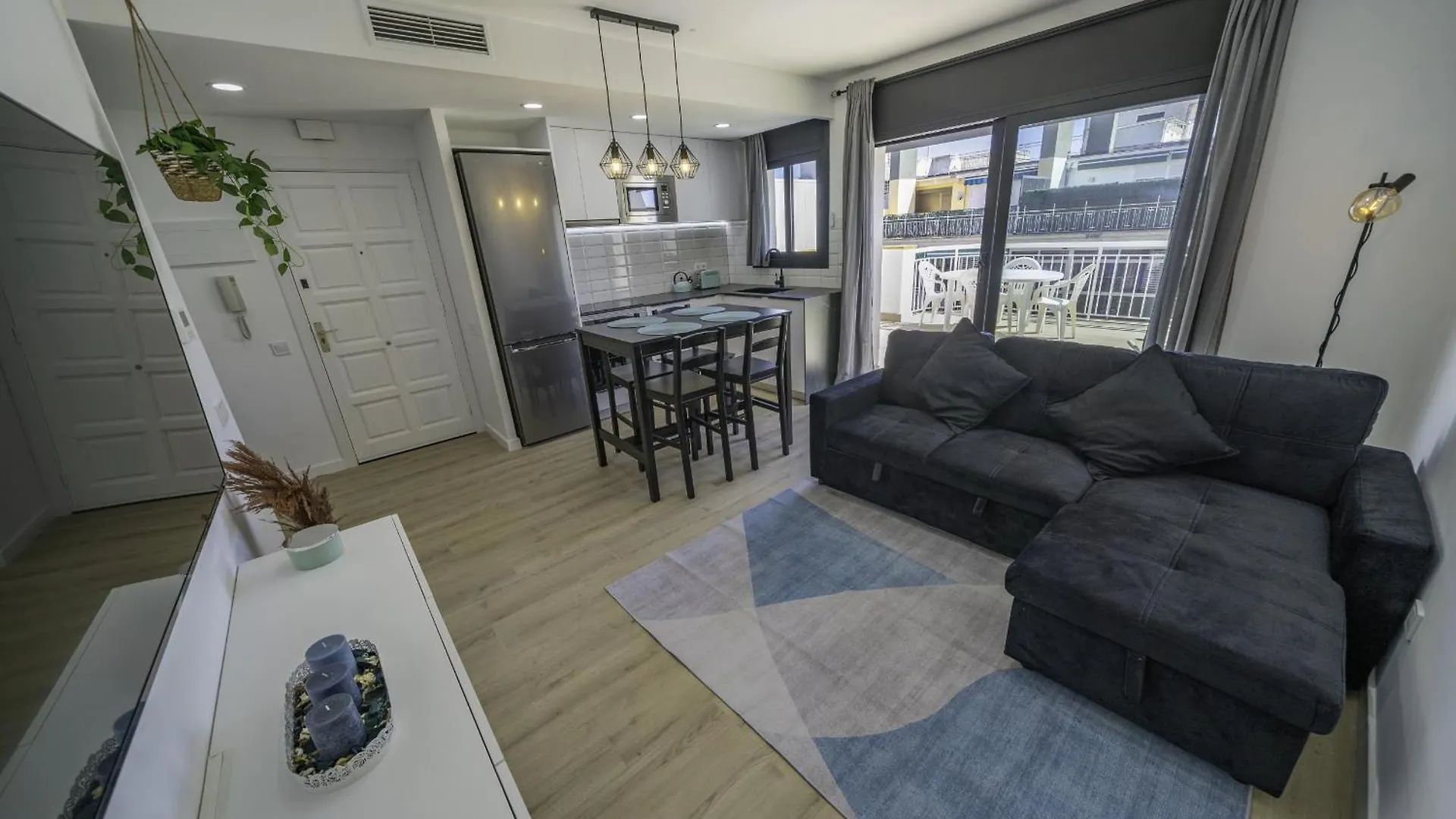 Apartment Homeholidaysrentals Kala - Costa Barcelona Pineda de Mar