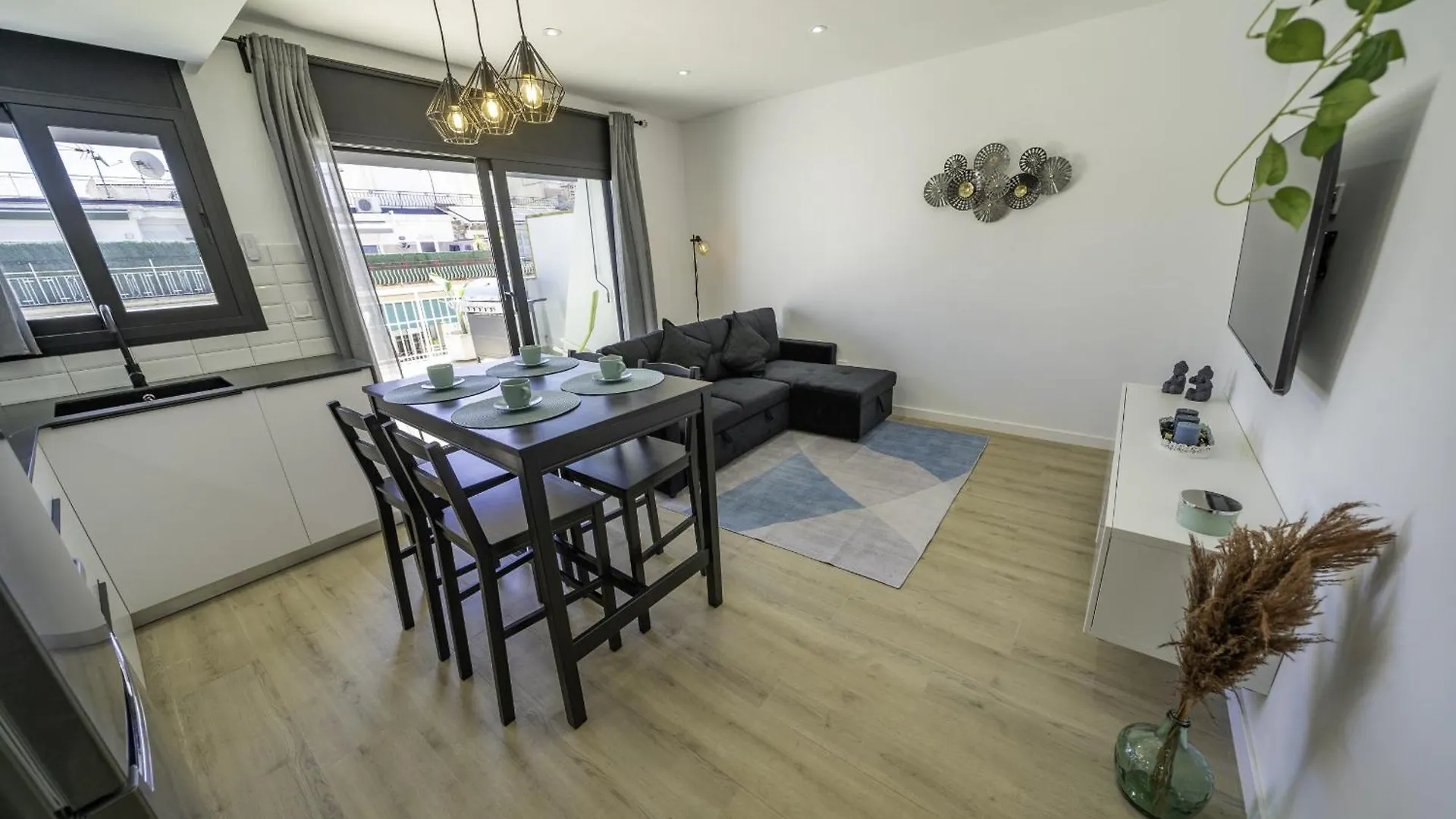 Apartment Homeholidaysrentals Kala - Costa Barcelona Pineda de Mar
