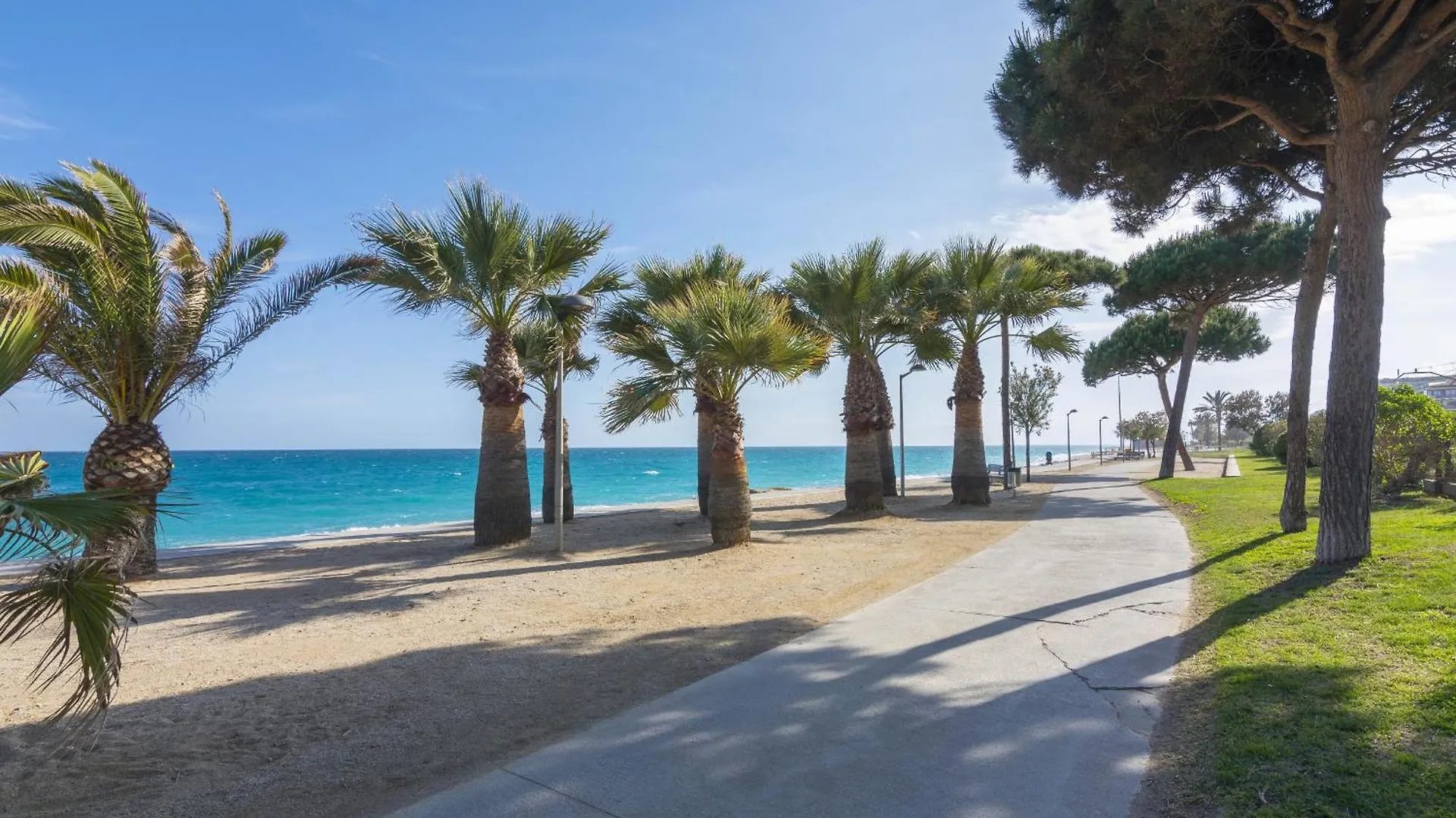 Apartment Homeholidaysrentals Kala - Costa Barcelona Pineda de Mar